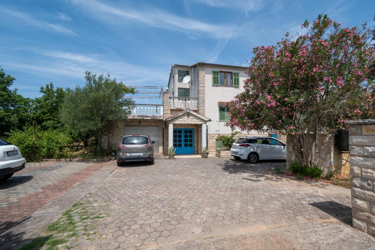 Apartments And Rooms By The Sea Mrljane, Pasman - 327 Neviđane Exteriér fotografie